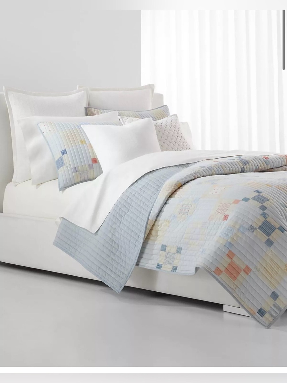 NEW Lauren Ralph Lauren Home
Brookview Quilt in King Size